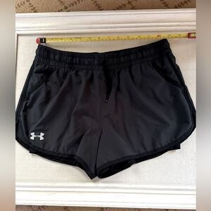 Under Armour Fly-By 3 inch running shorts black size 4-6